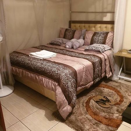 Mercy-Phillips Apartments Located At Eagle Tower Building Nairobi City Centre المظهر الخارجي الصورة
