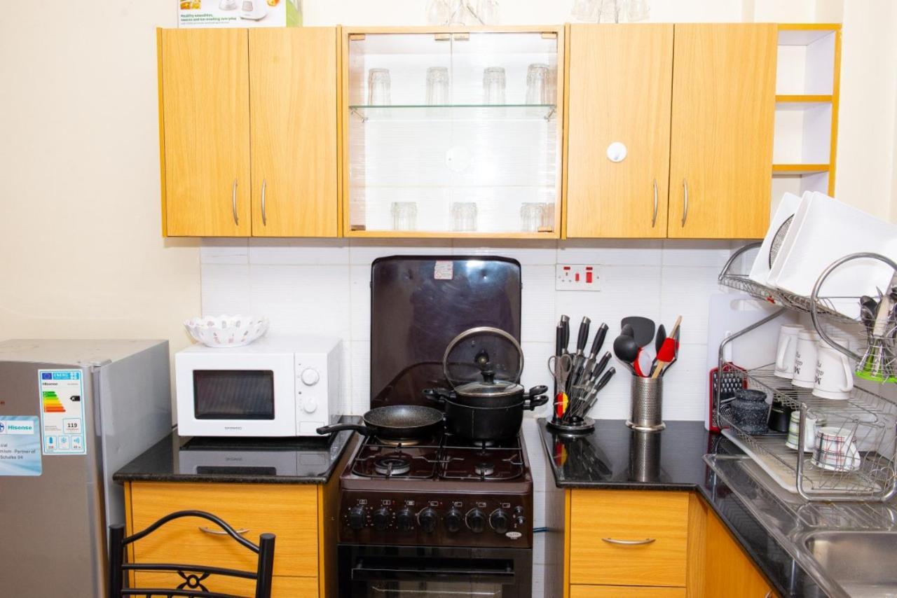 Mercy-Phillips Apartments Located At Eagle Tower Building Nairobi City Centre المظهر الخارجي الصورة