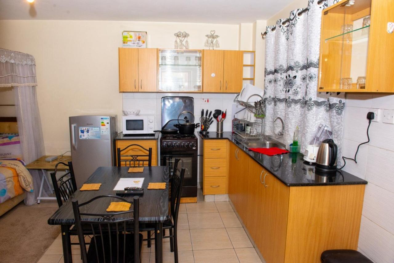 Mercy-Phillips Apartments Located At Eagle Tower Building Nairobi City Centre المظهر الخارجي الصورة