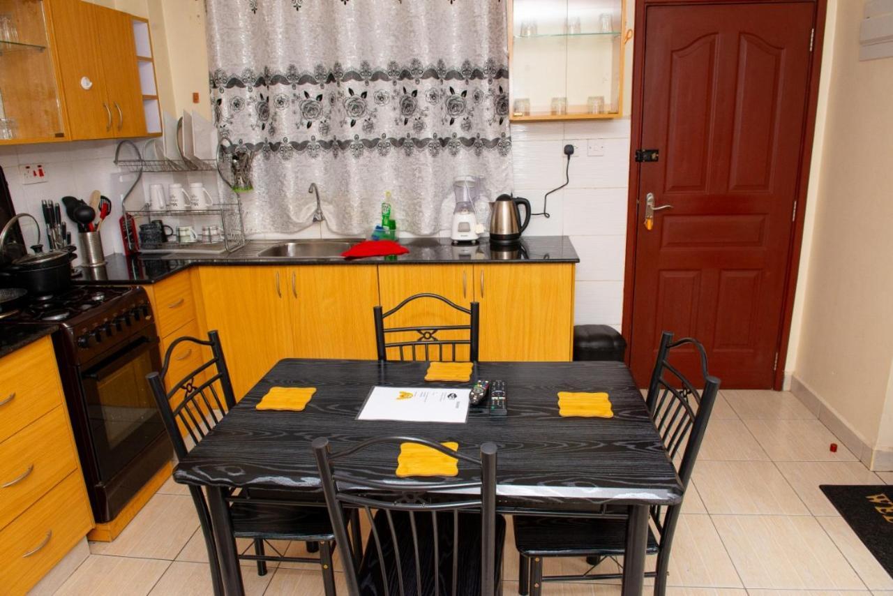 Mercy-Phillips Apartments Located At Eagle Tower Building Nairobi City Centre المظهر الخارجي الصورة