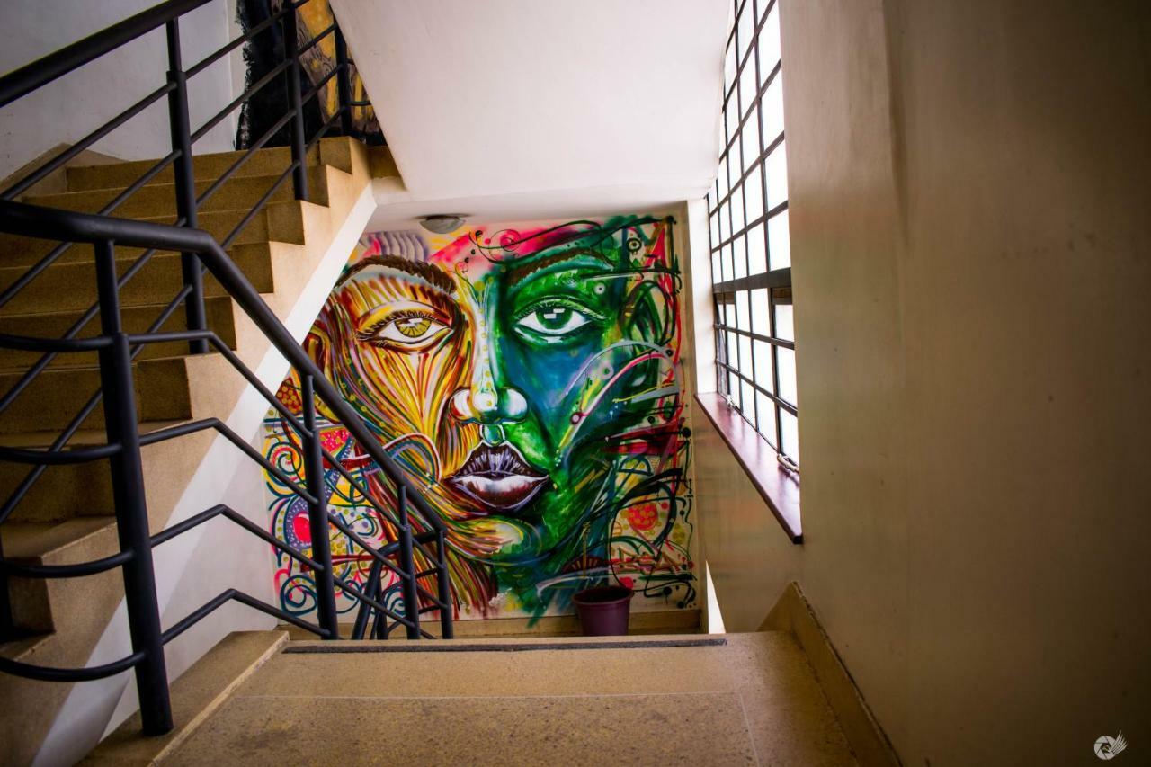 Mercy-Phillips Apartments Located At Eagle Tower Building Nairobi City Centre المظهر الخارجي الصورة