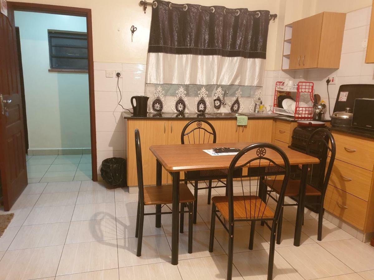 Mercy-Phillips Apartments Located At Eagle Tower Building Nairobi City Centre المظهر الخارجي الصورة