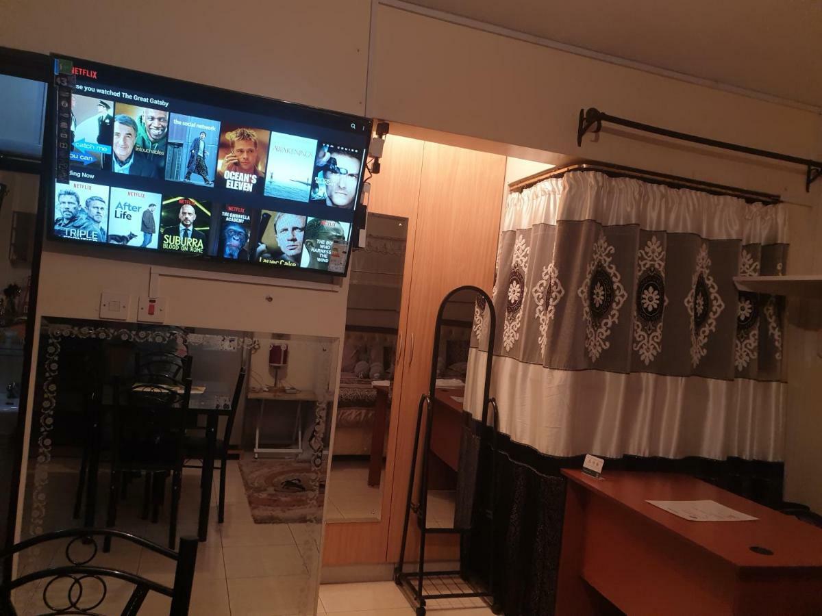 Mercy-Phillips Apartments Located At Eagle Tower Building Nairobi City Centre المظهر الخارجي الصورة