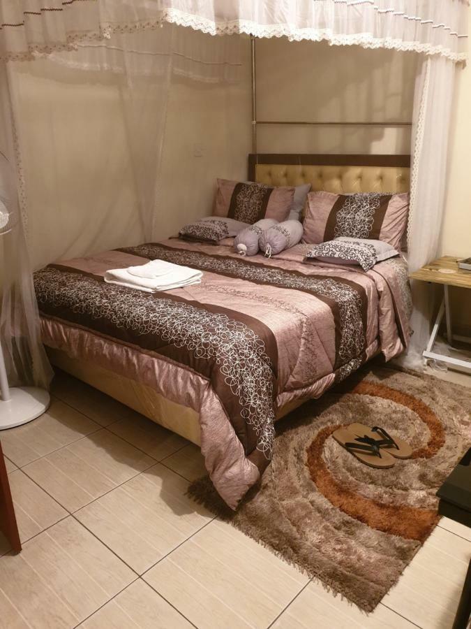 Mercy-Phillips Apartments Located At Eagle Tower Building Nairobi City Centre المظهر الخارجي الصورة